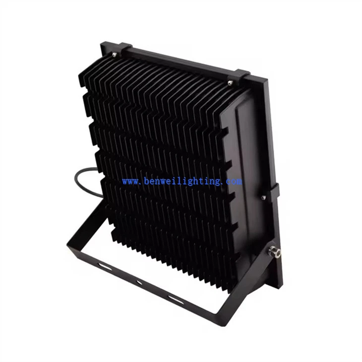 Freeway Floodlight (4)